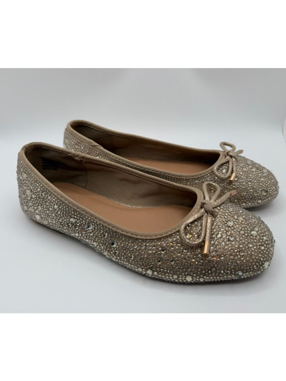 Torrid Embellished Ballet Flat Women Size 7.5WW Beige Bow Comfort Shoes